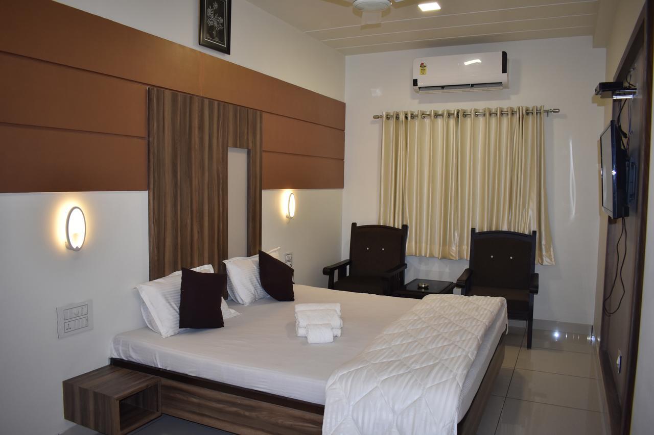 Hotel Shyam Palace Bhuj Extérieur photo