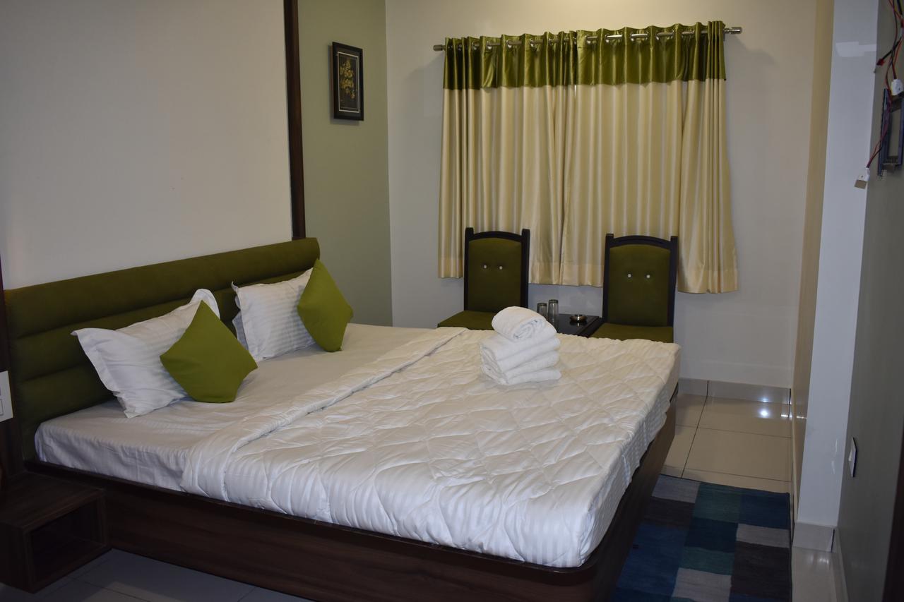 Hotel Shyam Palace Bhuj Extérieur photo